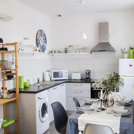 Center Duplex Loft Apartment